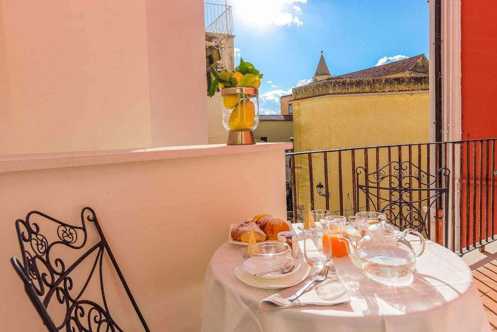 Hotel DieciSedici Amalfi Zimmer foto